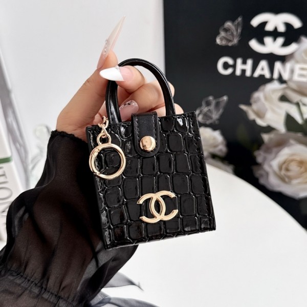Chanel シャネルハイブランド AirPods 5 4 3 pro3 2ケースストラップ airpods 5 4 3 2 1カバー 耐衝撃 エアーポッズ 5 pro3 4プロ2ケース 激安 ブランド エアーポッズ 5  4 プロ2 3/2/1ケースブランド AirPods 5/4/3 Pro2/proケース メンズレディーズ