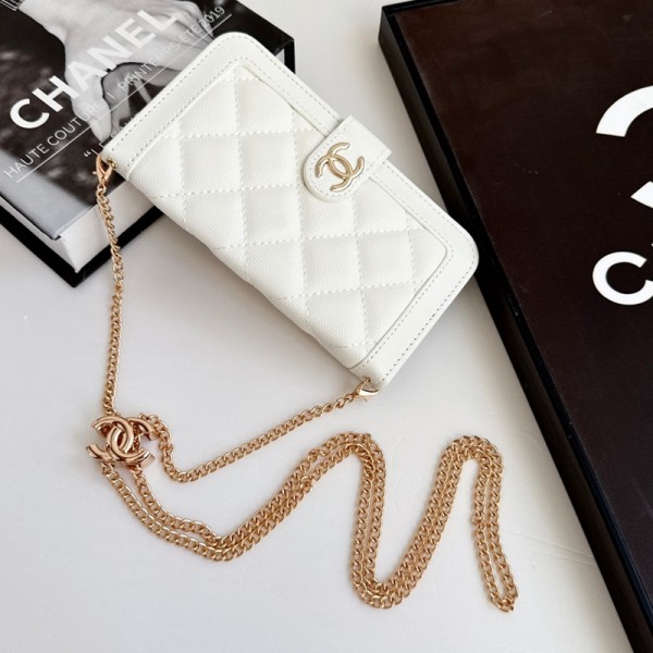 Chanel シャネルブランドgalaxy s26plus s24 s25 ultraケースおしゃれgalaxy s26ultra s25+ s24 s23 s22 s21 plus ultra サムソンs24 s25 ultraケース iphone 18 17 pro max/16 15/14 pro 17e galaxy s26 + s25 ultra s24 plusカバー ストラップ付 カード入れ韓国風セレブ愛用 