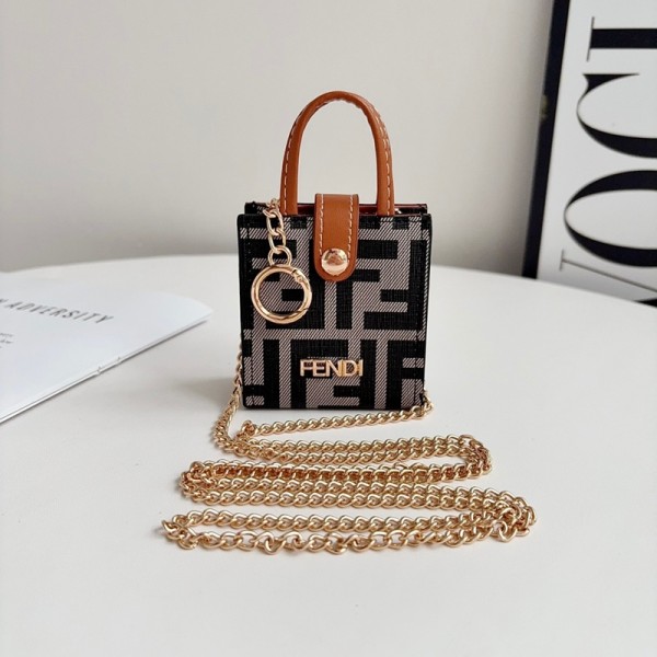 Fendi フェンディハイブランド AirPods 5 4 3 pro3 2ケースストラップ airpods 5 4 3 2 1カバー 耐衝撃 エアーポッズ 5 pro3 4プロ2ケース 激安 ブランド エアーポッズ 5  4 プロ2 3/2/1ケースブランド AirPods 5/4/3 Pro2/proケース メンズレディーズ