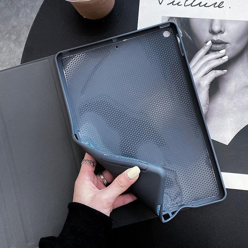 Chanel シャネルブランドIpad 10 2022ケースIpad Air6/5/4 Ipad Mini6/5/4/3カバー手帳型