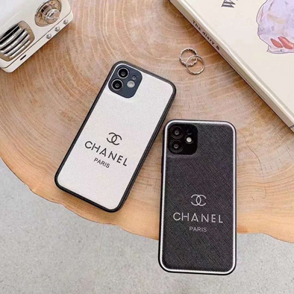 Chanel /シャネルブランドコピーiphone 13/13mini/13 pro maxスマホケース質感jジャケット型人気アイフォン12/12mini/11/11pro/11 pro maxケースシリコン製コピー保護カバー簡約モノグラムIPHONE X/XS/XR/8/7ケース韓国風 メンズ レディーズ芸能人愛用