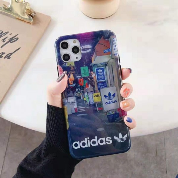 Adidas iphone12/12 pro max/12pro maxケースアディダス iphone xr/xs maxケース スポーツ風 ブランド iphone x/8/7 plus/11proケース 個性お洒落 男女兼用