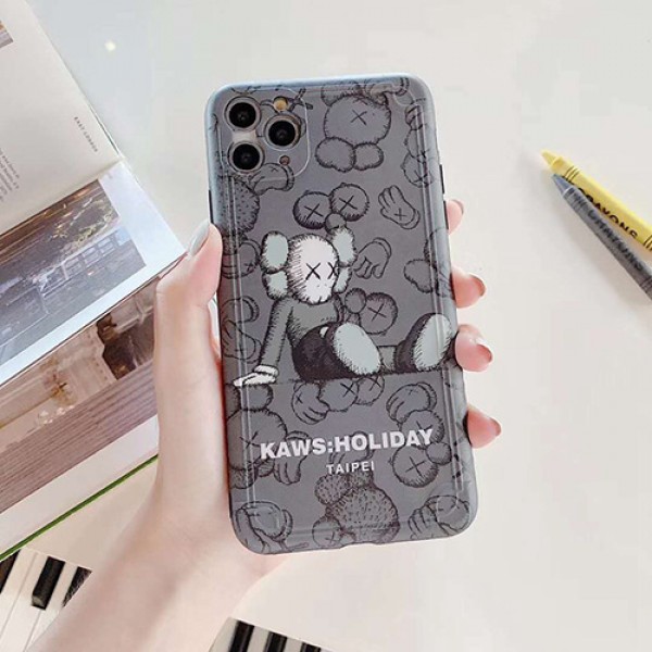 Kaws iphone 8/7 plus/se2/12カバー メンズ レディースiphone x/xs/xs max/xrケースカバーiphone11/11 pro maxジャケットスマホケース コピー