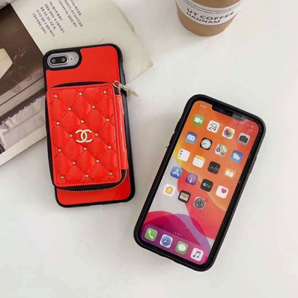 Chanel/シャネル ペアお揃い アイフォン12/12pro/12 pro maxケース iphone xs/x/8/7/se2ケースiphone 11/x/8/7スマホケース ブランド LINEで簡単にご注文可レディース アイフォンiphone xs/11/8 plusケース おまけつきアイフォン12カバー レディース バッグ型 ブランド