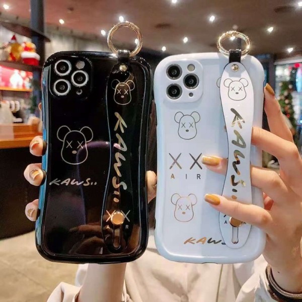 KAWS ブランド iphone12/12pro maxケース かわいいhuawei mate40/mate30スマホケース ブランド LINEで簡単にご注文可レディース アイフォiphone12/xs/11/8 plusケース おまけつきアイフォン12カバー レディース バッグ型 ブランド