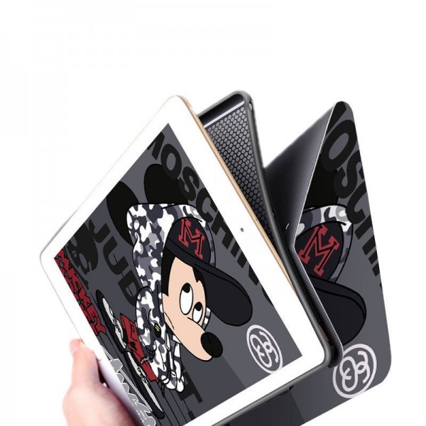 Moschino モスキーノ Disney ディズニーコラボ  アイパッドエア1/2/3/4ケース 横開きIpad 8/7 世代 mini 4/5カバー ipad 5/6 9.7インチ 激安 すべてのipad機種対応モノグラム ダミエ アイパッド 6/5/4/3/2ケース 手帳型iPad Proケース 9.7インチ 2018/2017