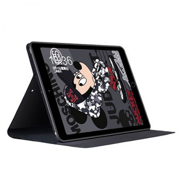 Moschino モスキーノ Disney ディズニーコラボ  アイパッドエア1/2/3/4ケース 横開きIpad 8/7 世代 mini 4/5カバー ipad 5/6 9.7インチ 激安 すべてのipad機種対応モノグラム ダミエ アイパッド 6/5/4/3/2ケース 手帳型iPad Proケース 9.7インチ 2018/2017