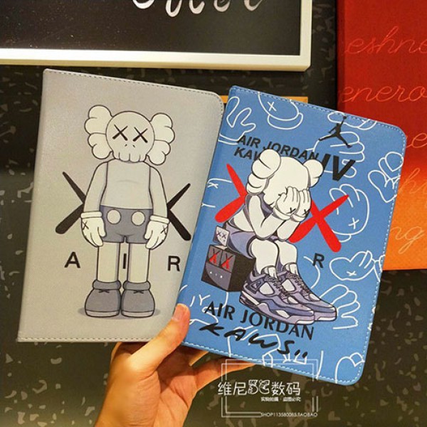 KAWS ipad air4 7/8世代 pro 9.7/11inch 2020ケース ブランド メンズ レディースipad mini 4/5カバー ipad 5/6 9.7インチ 激安 すべてのipad機種対応iPad ミニ5/4/3/2/1手帳型カバー ブランドパロディ・レプリカ日本未入荷iPad Proケース 9.7インチ 2018/2017