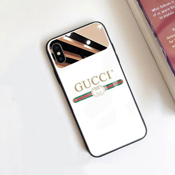 Gucci/グッチ iphone12/12mini/12pro/12promaxケース ビジネス ストラップ付きレディース アイフォiphone12/xs/11/8 plusケース おまけつきジャケット型 2020 iphone12ケース 高級 人気