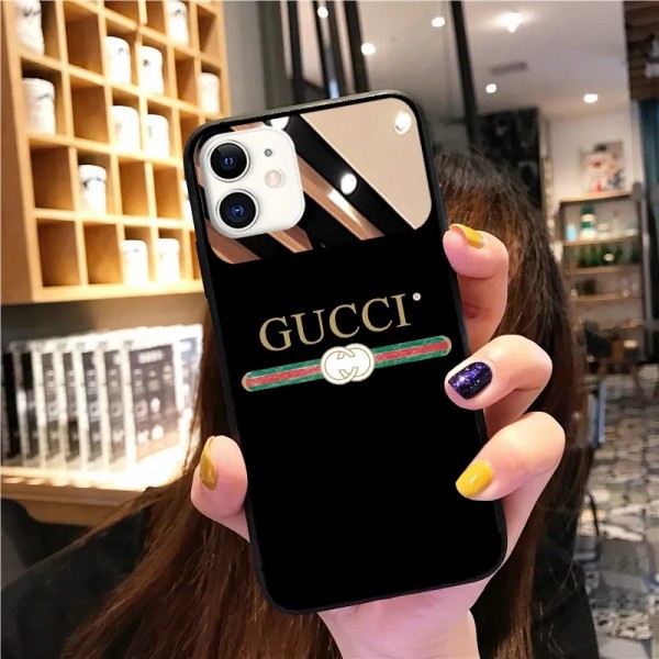 Gucci/グッチ iphone12/12mini/12pro/12promaxケース ビジネス ストラップ付きレディース アイフォiphone12/xs/11/8 plusケース おまけつきジャケット型 2020 iphone12ケース 高級 人気