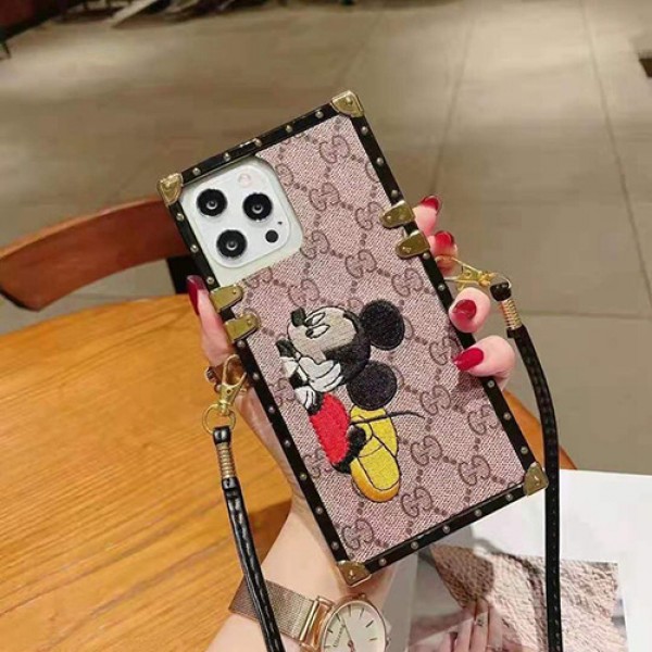 Gucci/グッチ ブランド人気フレーム型 iphone 13/12/12 pro/12 mini/12 pro maxケース新品 刺繍質感 アイフォン11/11 pro/11 pro max/se2ケース ハイブランド落下保護メンズレディーストラップ付きGalaxy S20/note20芸能人愛用カバー