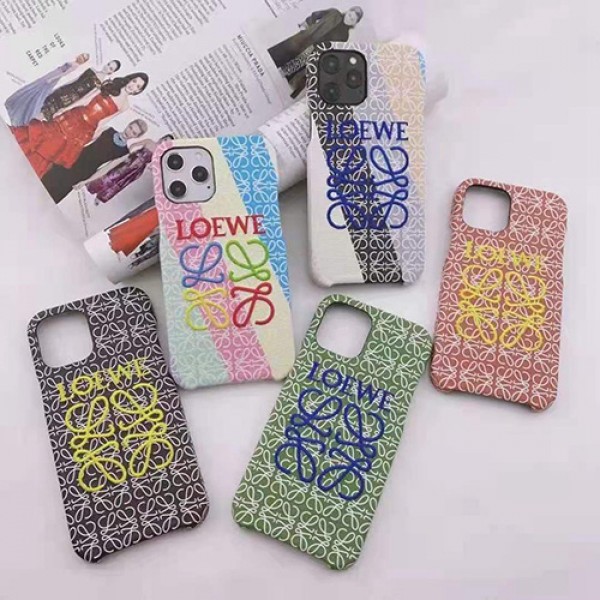 ロエベ ブランドiphone 13/12S//12/12 pro/12 mini/12 pro maxケース 個性 ジャケット型 革製 モノグラム 刺繍 Loeweアイフォン11/11 pro/11 pro max/se2 交換用ケース 視覚的なインパクト色 潮流設計 ブランド風 耐衝撃 IPHONE X/XS/XR/8/7スマホケース 防塵 アイドル愛用 質感 メンズ レディーズ