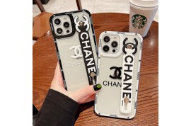 ブランドシャネルIphone 13 バンドクリアケースシャネルコピー