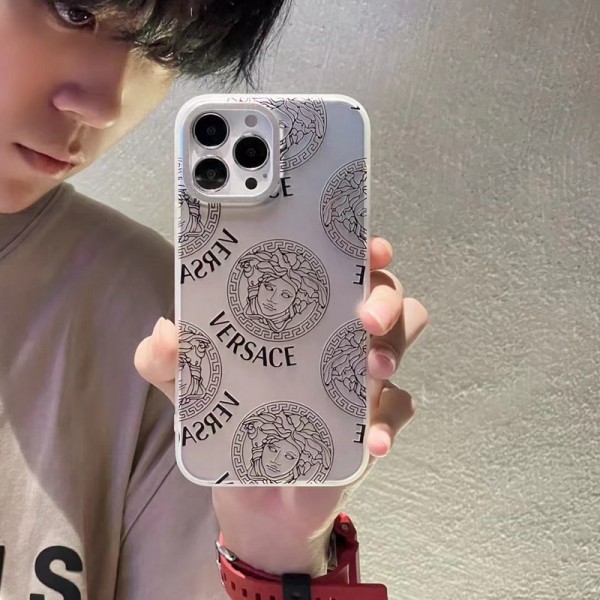  シャネルブランドiphone 14 plus 15 pro maxケースイブサンローラン グッチ versace balenciaga iphone 14 15 plusケースカバースセレブ愛用全機種対応ハイブランドケース パロディiphone14/13 pro max スマホケース コピー