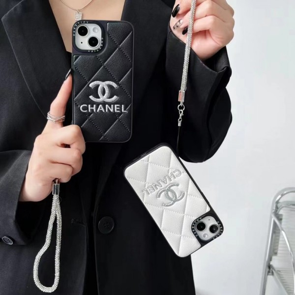 Chanel シャネルハイブランド アイフォン15 14+ 13 pro max レディースメンズ激安iphone 15/14 pro/15 pro max xs/8/7 plusカバー ストラップ付 カード入れiphone 14 15 plusケースカバースタンド付きセレブ愛用全機種対応ハイブランドケース パロディ