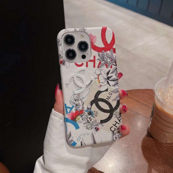 Chanel シャネルブランドiphone16 15 plus 14 pro maxケース韓国風セレブ愛用 ギャラクシー s24 s23 ultra アイフォン 15 14 pro maxケース ジャケットスマホケース コピーセレブ愛用全機種対応ハイブランドケース パロディgalaxy s24 s23 ultra plus s22スマホケース コピー