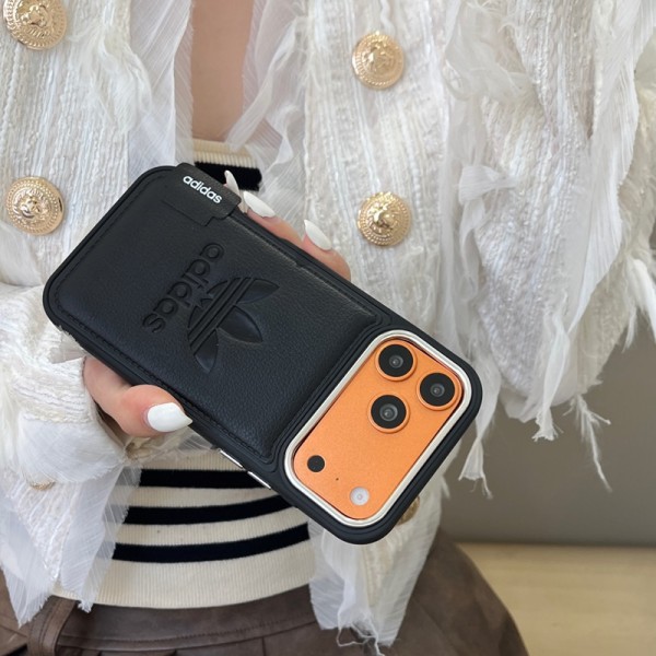 Adidas アディダスおしゃれiphone 17 air 16  pro max 15 14ケース 手帳型バッグ型iphone 17Pro/16/14 pro/15 pro max 16 plus カバー ストラップ付 カード入れiphone16 17 pro air 14 15 16 plusケースカバースタンド付き韓国風セレブ愛用 iphone 16 15 17 air アイフォン17 16 15 14 13pro maxケース ジャケットスマホケース コピー