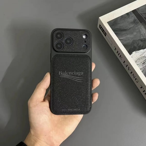 Balenciaga バレンシアガハイブランド アイフォン16 plus15 14+ 16 17pro max カバーレディースメンズ激安iphone 17Pro/16/14 pro/15 pro max 16 plus カバー ストラップ付 カード入れiphone16 17 pro air 14 15 16 plusケースカバースタンド付き韓国風セレブ愛用 iphone 16 15 17 air アイフォン17 16 15 14 13pro maxケース ジャケットスマホケース コピー