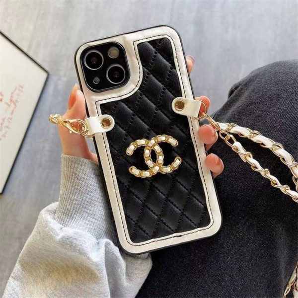 Chanel/シャネルiphone 15/14 pro/15 pro max xs/8/7 plusカバー ストラップ付 カード入れiphone 14 15 plusケースカバースタンド付きセレブ愛用全機種対応ハイブランドケース パロディiphone14/13 pro max スマホケース コピー