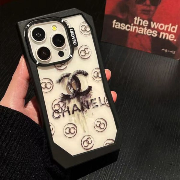 Chanel シャネルハイブランド アイフォン15 14+ 13 pro max レディースメンズ激安iphone 14 15 plusケースカバースタンド付き韓国風セレブ愛用 iphone 15 アイフォン 15 14 13pro maxケース ジャケットスマホケース コピーiphone14/13 pro max スマホケース コピー