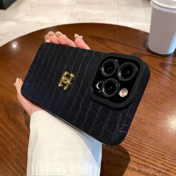 Chanel シャネルブランドiphone 14 plus 15 pro maxケースiphone 15/14 pro/15 pro max xs/8/7 plusカバー ストラップ付 カード入れiphone 14 15 plusケースカバースタンド付きiphone14/13 pro max スマホケース コピー