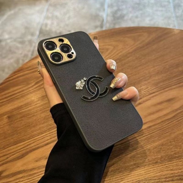 Chanel シャネルハイブランド アイフォン15 14+ 13 pro max レディースメンズ激安おしゃれiphone 15 2023 14 13 12 xr xs 8/7 plusケース 手帳型バッグ型iphone 14 15 plusケースカバースタンド付きセレブ愛用全機種対応ハイブランドケース パロディ