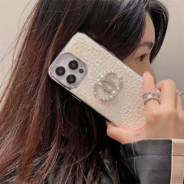 Chanel シャネルハイブランド アイフォン16 plus15 14+ 16 pro maxケース レディースメンズ激安iphone 16/14 pro/15 pro max 16 plus カバー ストラップ付 カード入れセレブ愛用全機種対応ハイブランドケース パロディiphone16 15 14/13 pro max スマホケース コピー