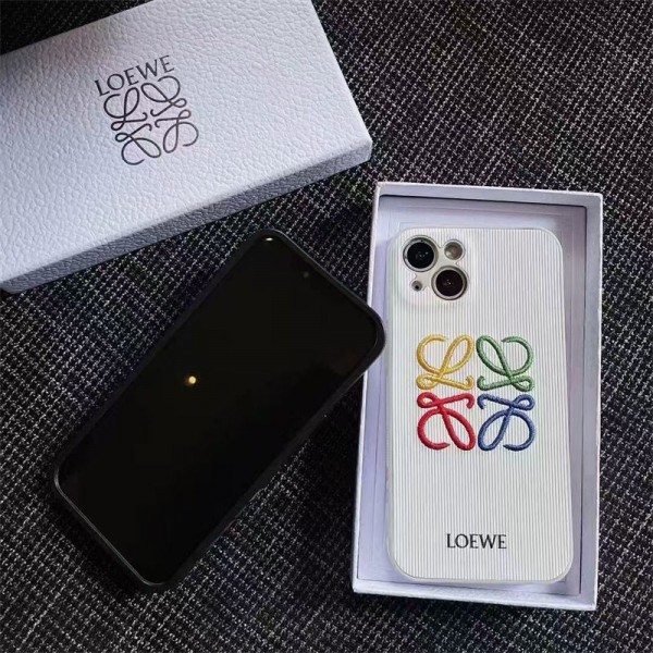 LOEWE ロエベブランドiphone 16 17 15 plus 16 pro maxケースiphone 17Pro/16/14 pro/15 pro max 16 plus カバー ストラップ付 カード入れiphone16 17 pro 14 15 16 plusケースカバースタンド付き韓国風セレブ愛用 iphone 16 15 17 アイフォン17 16 15 14 13pro maxケース ジャケットスマホケース コピー