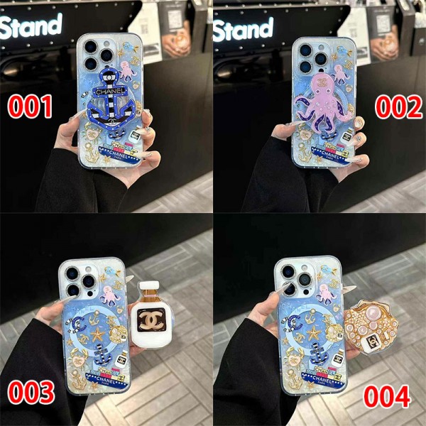 Chanel シャネルiphone 17Pro/16/14 pro/15 pro max 16 plus カバー ストラップ付 カード入れ シャネルiphone16 17 pro 14 15 16 plusケースカバースタンド付き韓国風セレブ愛用 iphone 16 15 17 アイフォン17 16 15 14 13pro maxケース ジャケットスマホケース コピーセレブ愛用全機種対応ハイブランドケース パロディ