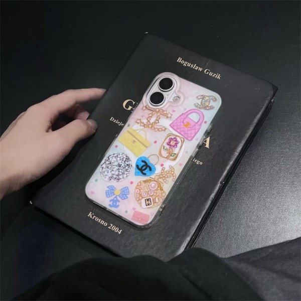 Chanel シャネルブランドiphone 16 17 pro 15 plus 16 pro maxケースハイブランド アイフォン16 plus15 14+ 16 17pro max カバーレディースメンズ激安韓国風セレブ愛用 iphone 16 15 17 air アイフォン17 16 15 14 13pro maxケース ジャケットスマホケース コピーセレブ愛用全機種対応ハイブランドケース パロディ