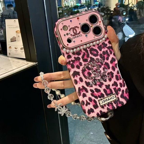 Chanel シャネルブランドiphone 16 17 pro 15 plus 16 pro maxケースハイブランド アイフォン16 plus15 14+ 16 17pro max カバーレディースメンズ激安iphone 17Pro/16/14 pro/15 pro max 16 plus カバー ストラップ付 カード入れ韓国風セレブ愛用 iphone 16 15 17 air アイフォン17 16 15 14 13pro maxケース ジャケットスマホケース コピー