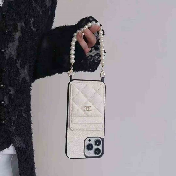 Chanel シャネルiphone 17Pro/16/14 pro/15 pro max 16 plus 17 17eカバー ストラップ付 カード入れiphone16 17 pro air 14 15 16 plus 17ケースカバースタンド付きセレブ愛用全機種対応ハイブランドケース パロディiphone17 air 16 15 14/13 pro max 17スマホケース コピー