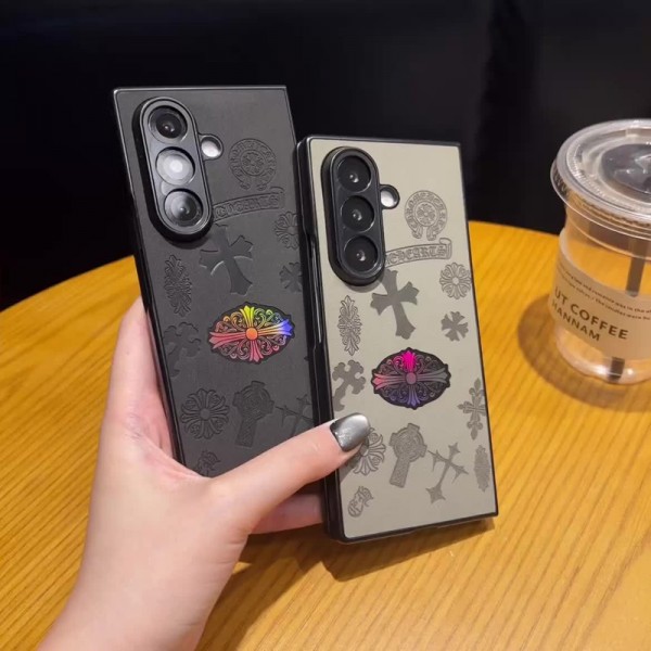 クロムハーツ Chrome Heartsハイブランド サムソン galaxy z flip 1/2/3/4/5 6 /7fold 7/6 5 4 3 カバーケースレディースメンズ激安galaxy fold 7 6 5 4 3 2ケースカバースタンド付き韓国風セレブ愛用 galaxy z flip 7 6 5 4 3ケース ジャケットスマホケース コピーセレブ愛用全機種対応ハイブランドケース パロディ