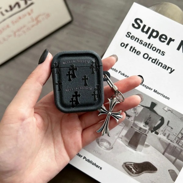 クロムハーツ Chrome Heartsハイブランド  AirPods4 3 pro3 2ケースストラップ airpods4カバー 耐衝撃 エアーポッズ4プロ2ケース 激安 ブランド エアーポッズ4 プロ2 3/2/1ケースブランド AirPods 4/3 Pro2/proケース メンズレディーズ