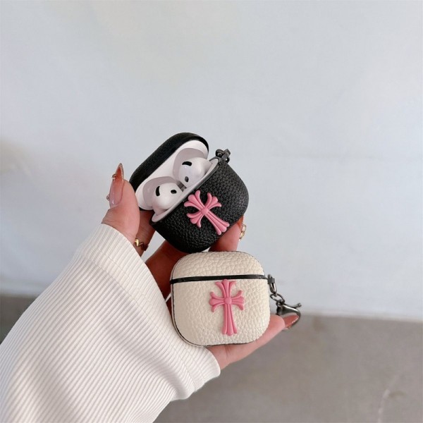 クロムハーツ Chrome Heartsハイブランド AirPods4 3 pro3 2ケースストラップ airpods4カバー 耐衝撃 エアーポッズ4プロ2ケース 激安 ブランド エアーポッズ4 プロ2 3/2/1ケースブランド AirPods 4/3 Pro2/proケース メンズレディーズ