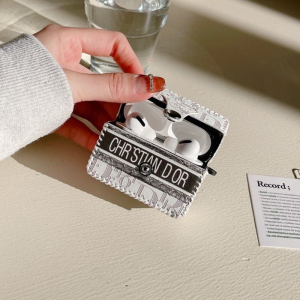 Dior ディオールハイブランド  AirPods4 3 pro3 2ケースストラップ airpods4カバー 耐衝撃 Dior エアーポッズ4プロ2ケース 激安 ブランド エアーポッズ4 プロ2 3/2/1ケースブランド AirPods 4/3 Pro2/proケース メンズレディーズ