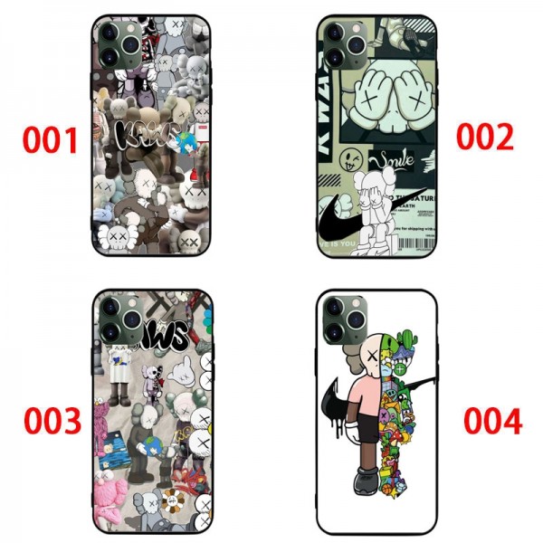 Kaws カウズiphone 17 pro max 16+ 15 pro 17 17e galaxy a55 a54 a53 a36 s26 s25plus s24 ultraケース 男女革製アクオス SENSE 10 9 8 r8 r9 r10ケース  xperia 5iv 10 vii 1 vii 5vカバーブランドGoogle Pixel 10 9 pro 8a/7aケースアクオス/XPERIA/GALAXY/IPHONE全機種対応