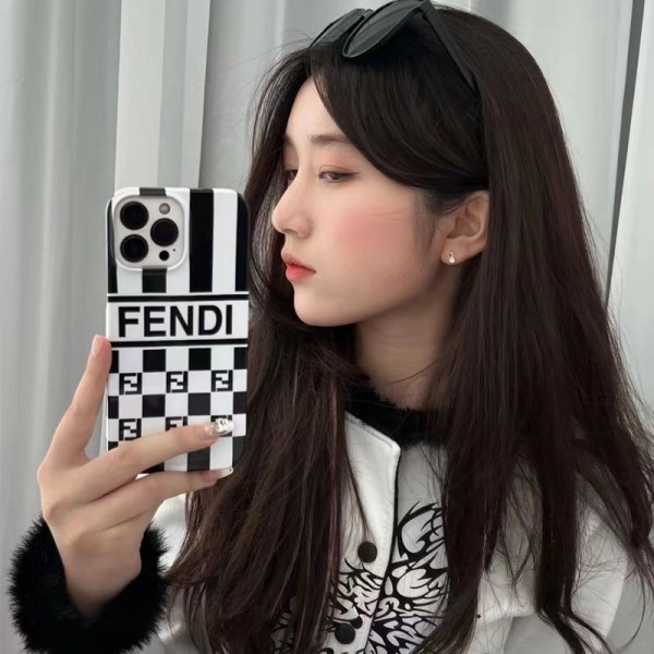 ハイブランド アイフォン Fendi 13 14+ pro max レディースメンズ激安 フェンデイ iphone 14/14 pro/14 pro max xs/8/7 plusカバー ストラップ付 カード入れiphone 14plusケースカバースタンド付きiphone14/13 pro max スマホケース コピー