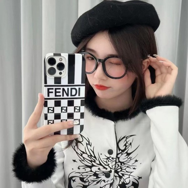 ハイブランド アイフォン Fendi 13 14+ pro max レディースメンズ激安 フェンデイ iphone 14/14 pro/14 pro max xs/8/7 plusカバー ストラップ付 カード入れiphone 14plusケースカバースタンド付きiphone14/13 pro max スマホケース コピー