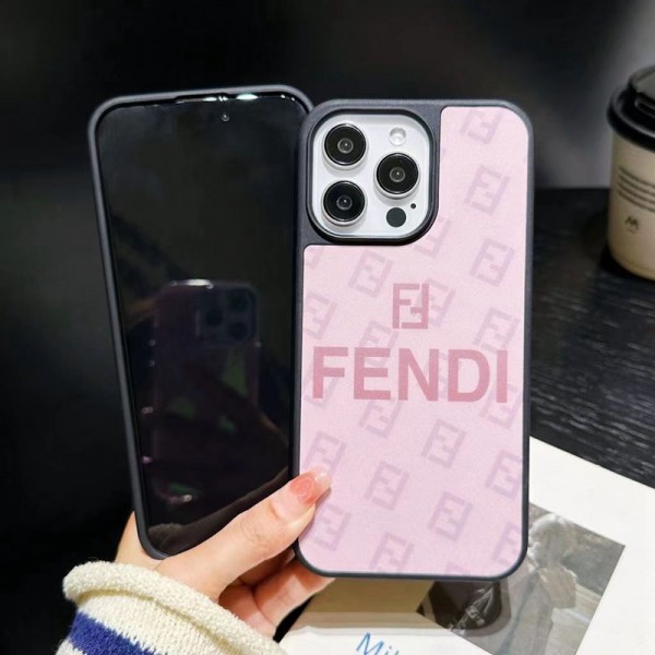 Fendi フェンデイブランドiphone 14 plus 15 pro maxケースiphone 14 15 plusケースカバースタンド付きセレブ愛用全機種対応ハイブランドケース パロディiphone14/13 pro max スマホケース コピー