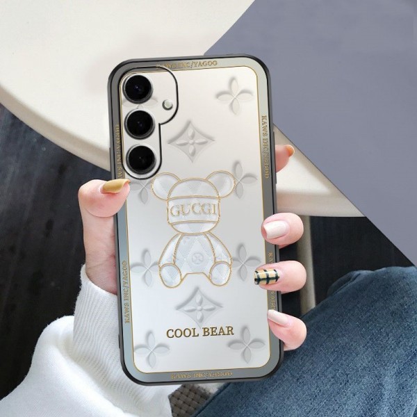 Gucci グッチsamsung s22 s23 ultra s24ケースカバースタンド付き韓国風セレブ愛用 ギャラクシー s24 s23 ultra アイフォン 15 14 pro maxケース ジャケットスマホケース コピーセレブ愛用全機種対応ハイブランドケース パロディgalaxy s24 s23 ultra plus s22スマホケース コピー