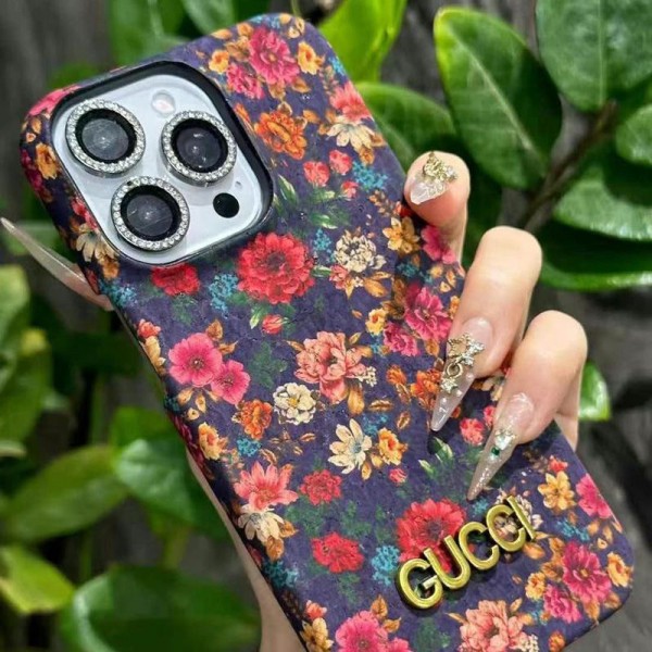 Gucci グッチおしゃれiphone 16  pro max15 14 13 12 ケース 手帳型バッグ型iphone 16/14 pro/15 pro max 16 plus カバー ストラップ付 カード入れiphone16 pro 14 15 16 plusケースカバースタンド付き韓国風セレブ愛用 iphone 16 15 アイフォン16 15 14 13pro maxケース ジャケットスマホケース コピー