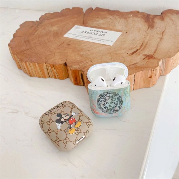 Gucci グッチハイブランド  AirPods4 3 pro3 2ケースストラップ airpods4カバー 耐衝撃 エアーポッズ4プロ2ケース 激安 ブランド エアーポッズ4 プロ2 3/2/1ケースブランド AirPods 4/3 Pro2/proケース メンズレディーズ