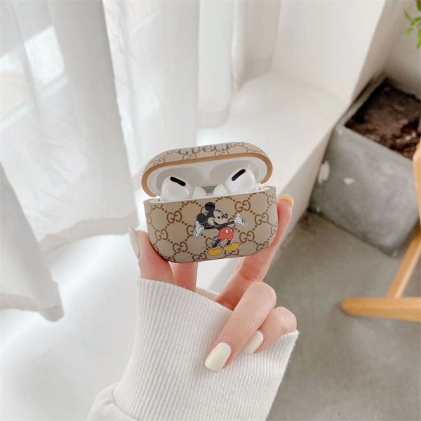 Gucci グッチハイブランド  AirPods4 3 pro3 2ケースストラップ airpods4カバー 耐衝撃 エアーポッズ4プロ2ケース 激安 ブランド エアーポッズ4 プロ2 3/2/1ケースブランド AirPods 4/3 Pro2/proケース メンズレディーズ