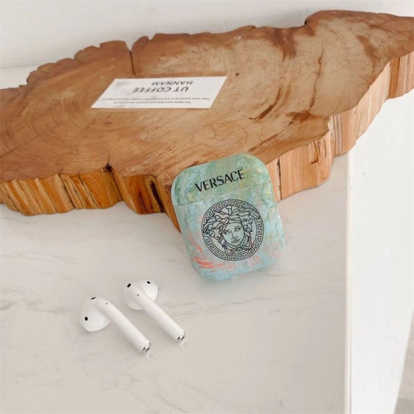 Gucci グッチハイブランド  AirPods4 3 pro3 2ケースストラップ airpods4カバー 耐衝撃 エアーポッズ4プロ2ケース 激安 ブランド エアーポッズ4 プロ2 3/2/1ケースブランド AirPods 4/3 Pro2/proケース メンズレディーズ