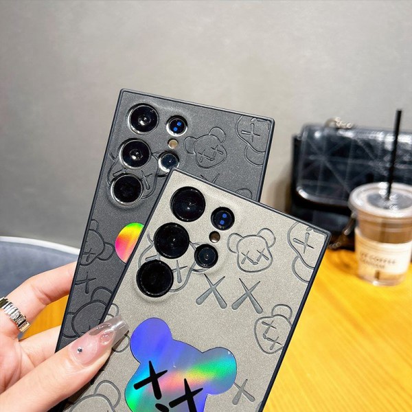 Kaws カウズおしゃれgalaxy s24 s23 s22 s21 plus ultra サムソンnote20ケース 手帳型バッグ型iphone16 15/14 proカバー ストラップ付 カード入れsamsung s22 s23 ultra s24ケースカバースタンド付き韓国風セレブ愛用 ギャラクシー s24 s23 ultra アイフォン 15 14 pro maxケース ジャケットスマホケース コピー