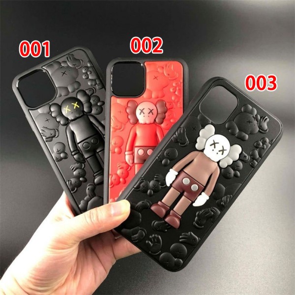 Kaws カウズブランドiphone 16 15 plus 16 pro maxケースiphone 16/14 pro/15 pro max 16 plus カバー ストラップ付 カード入れセレブ愛用全機種対応ハイブランドケース パロディiphone16 15 14/13 pro max スマホケース コピー