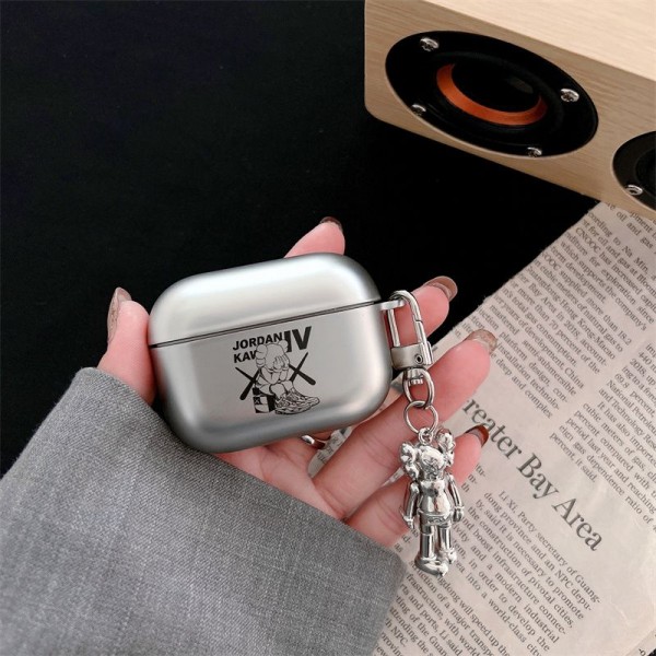 Kaws カウズハイブランド AirPods4 3 pro3 2ケースストラップ airpods4カバー 耐衝撃 エアーポッズ4プロ2ケース 激安 ブランド エアーポッズ4 プロ2 3/2/1ケースブランド AirPods 4/3 Pro2/proケース メンズレディーズ