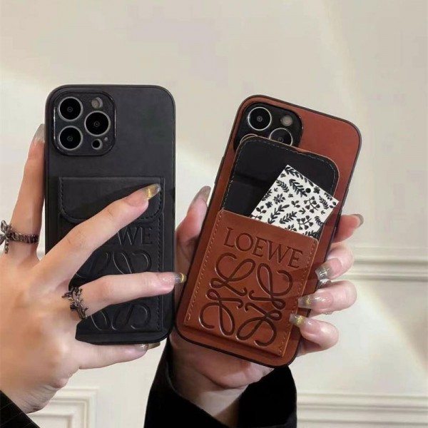 LOEWE ロエベブランドiphone 16 17 pro 15 plus 16 pro maxケースiphone 17Pro/16/14 pro/15 pro max 16 plus カバー ストラップ付 カード入れiphone16 17 pro air 14 15 16 plusケースカバースタンド付きセレブ愛用全機種対応ハイブランドケース パロディ
