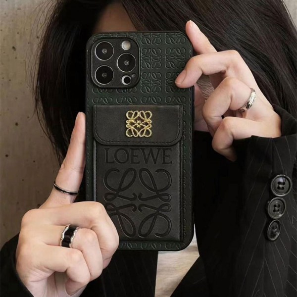 LOEWE ロエベiphone 17Pro/16/14 pro/15 pro max 16 plus カバー ストラップ付 カード入れiphone16 17 pro air 14 15 16 plusケースカバースタンド付きセレブ愛用全機種対応ハイブランドケース パロディiphone17 air 16 15 14/13 pro max スマホケース コピー